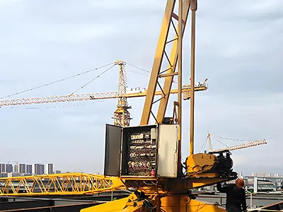 Luffing-Jib Tower Cranes